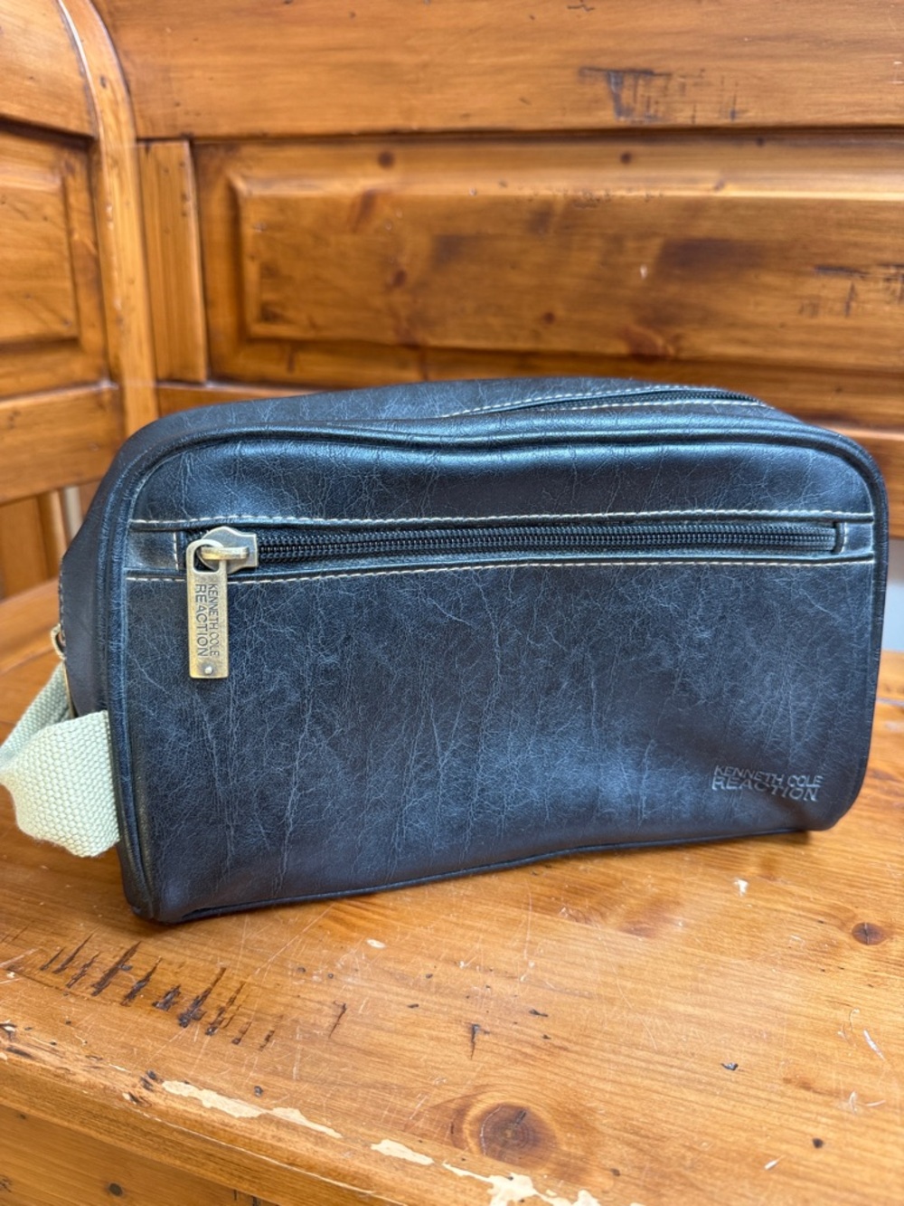 ☀️3/$15 NWOT Kenneth Cole Reaction Toiletry Bag Dopp Kit
